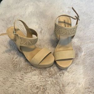 Call it Spring beige wedges